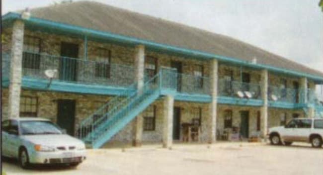 Building Photo - Summit Apartments