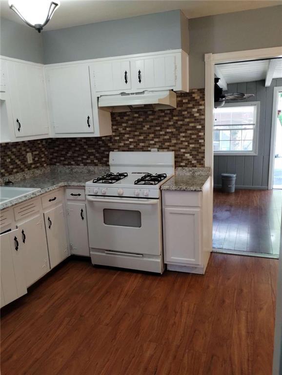 Building Photo - 2121 Ben Hill Rd