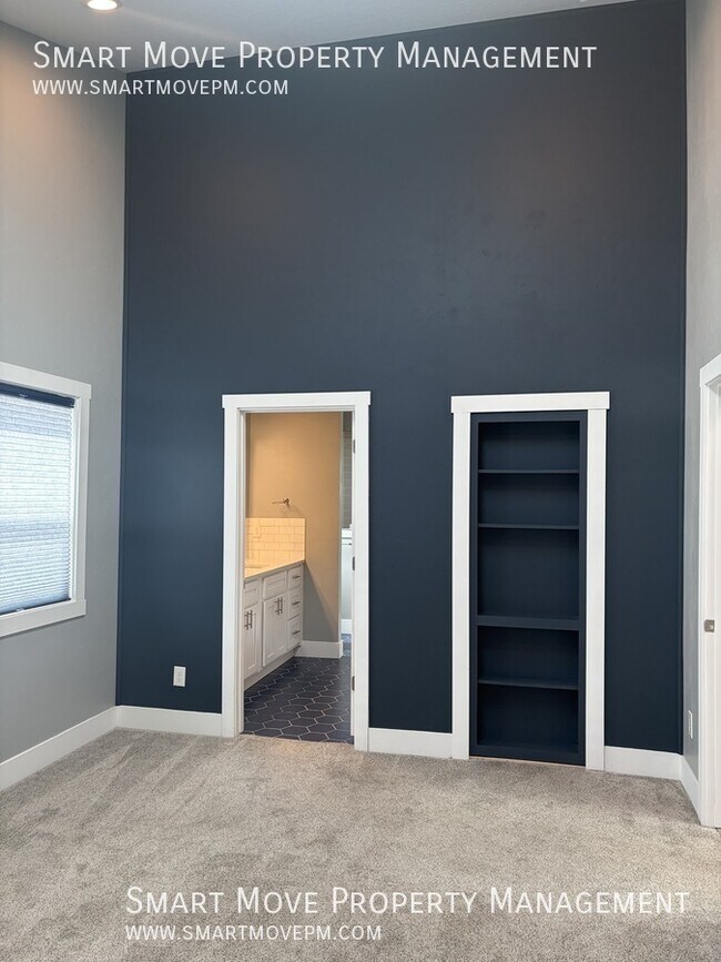 Building Photo - 2311 S Gekeler Ln