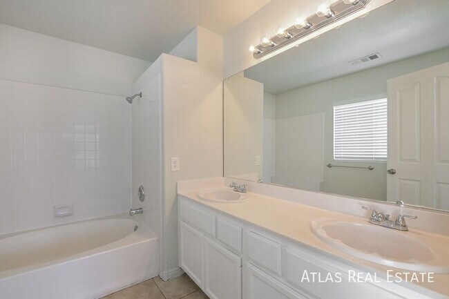 Building Photo - 8906 Chapman Point