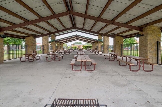 Building Photo - 806 Pepperbark Loop