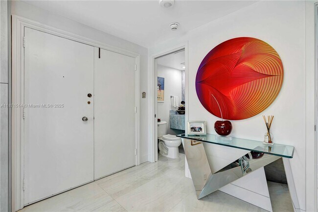 Building Photo - 100 Sunrise Ave