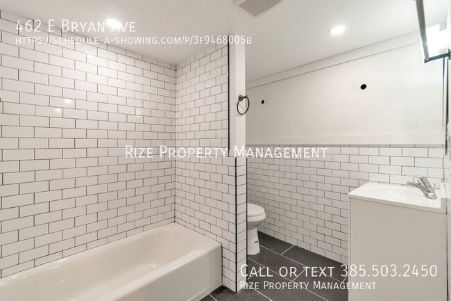 Building Photo - 462 E Bryan Ave