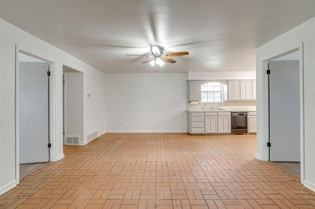 Building Photo - 3301 County Rd 530B