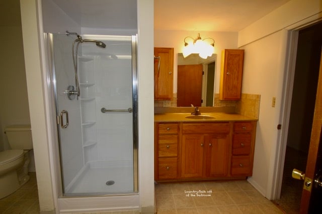Bath/laundry photo 1 - 50 Park Ave