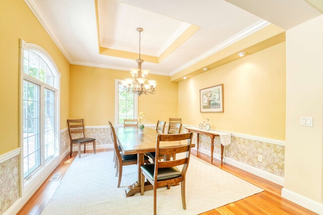 Building Photo - 16 Cheviot Ln