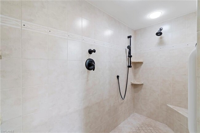 Building Photo - 16181 Fairway Woods Dr
