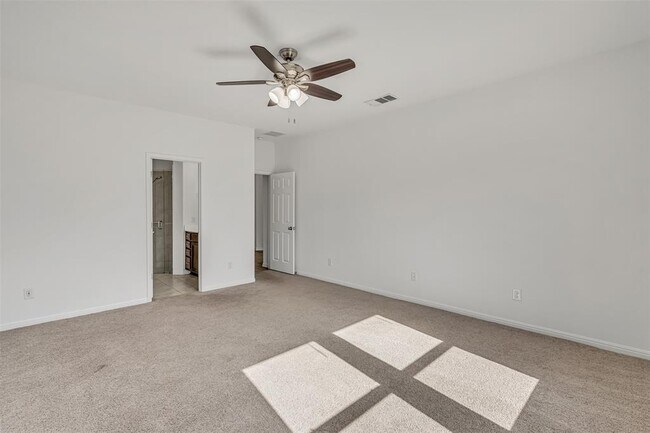 Building Photo - 620 Little Draw Ln