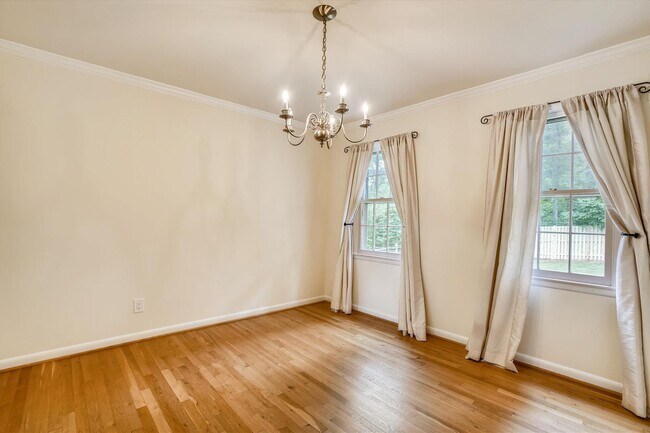 Building Photo - 11200 Powder Horn Dr