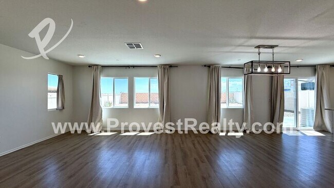 Building Photo - 14163 Nicoles Way