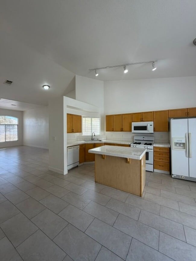 Building Photo - 3433 Golden Sage