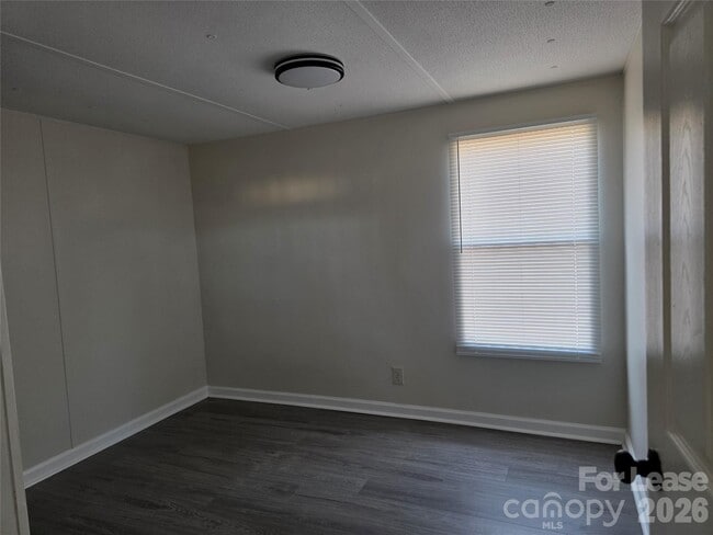 Building Photo - 5712 Unionville Rd