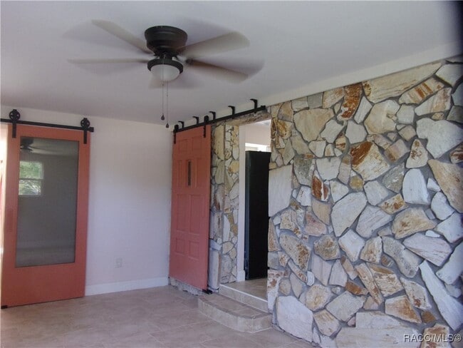 Building Photo - 215 N Wheeler Ave