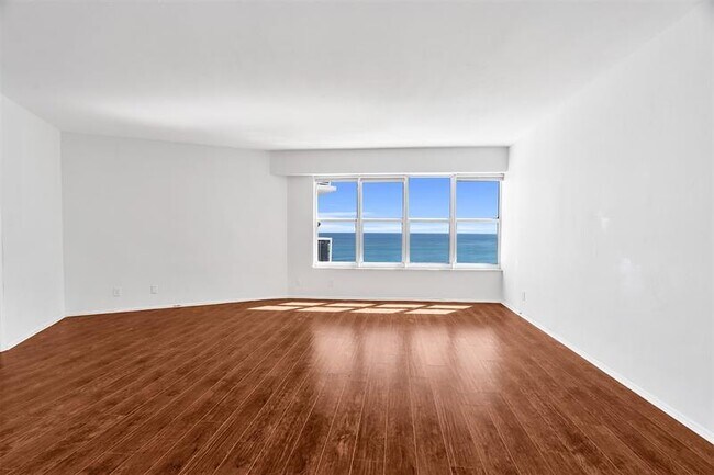 Building Photo - 3700 Galt Ocean Dr