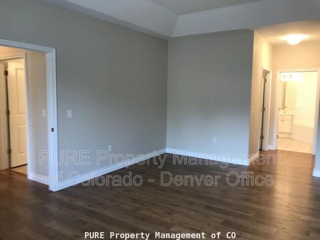 Building Photo - 9201 W Chatfield Pl