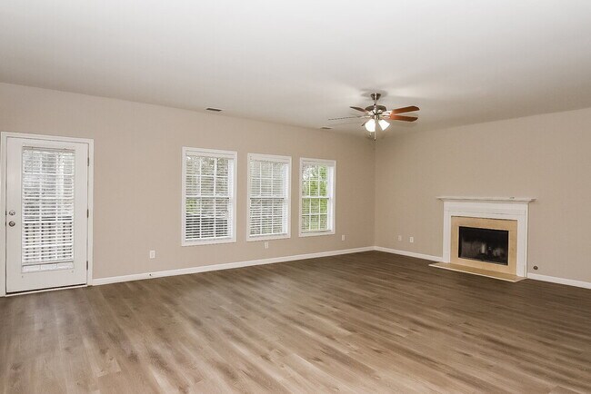 Building Photo - 27 Sandstone Pl