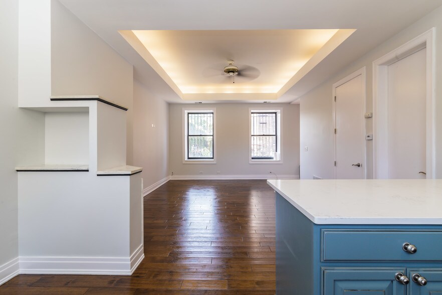 Building Photo - 315 S Ashland Ave