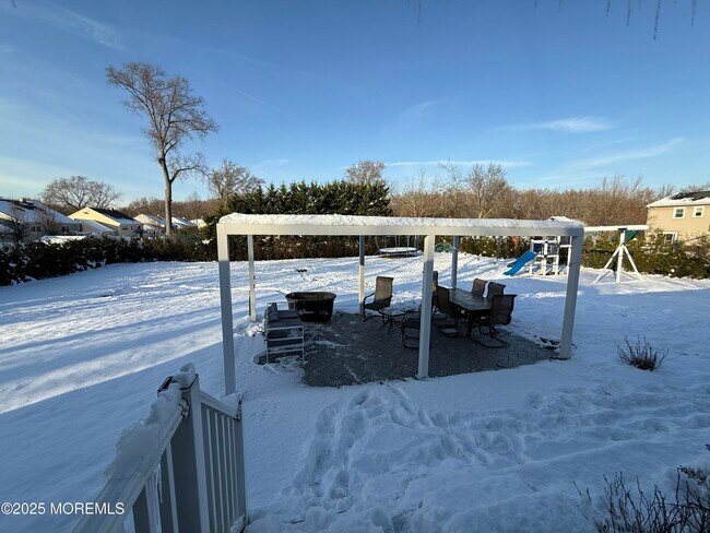 Building Photo - 1 Michaels Ct