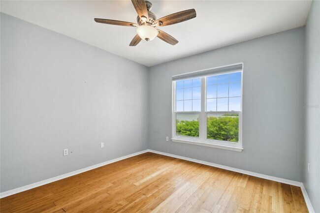 Building Photo - 5000 Culbreath Key Way