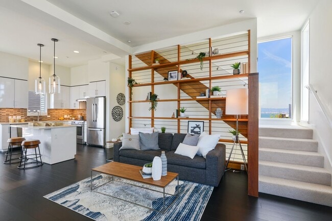 Building Photo - SF Shipyard - 3 BR, 2.5 BA Townhouse 1,437 Sq. Ft. - 3D Virtual Tour, 2-Car Garage
