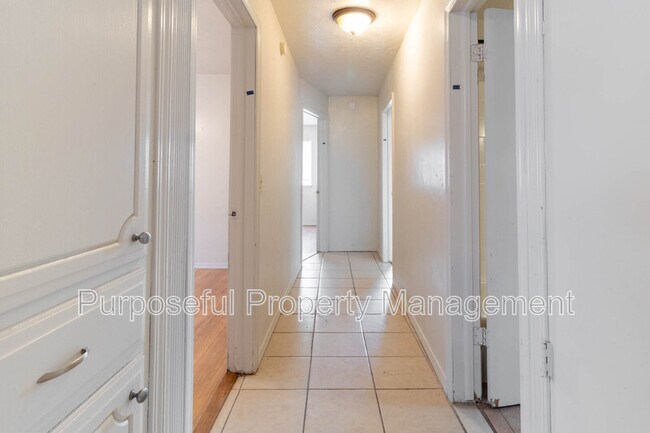 Building Photo - 1324 SW 61st Terrace