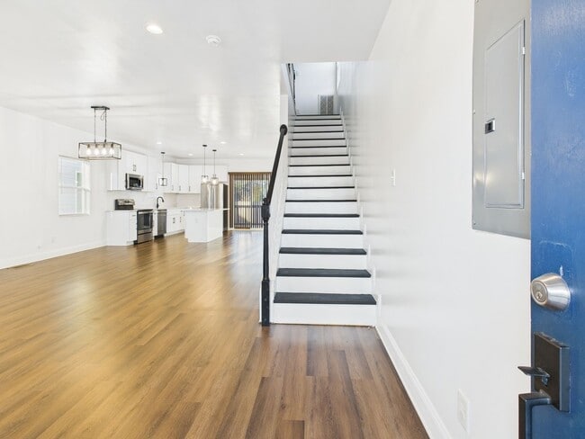 Building Photo - 3313 Tuxedo Blvd