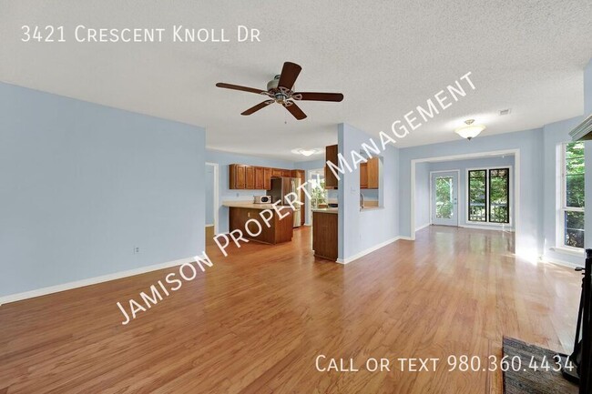 Building Photo - 3421 Crescent Knoll Dr