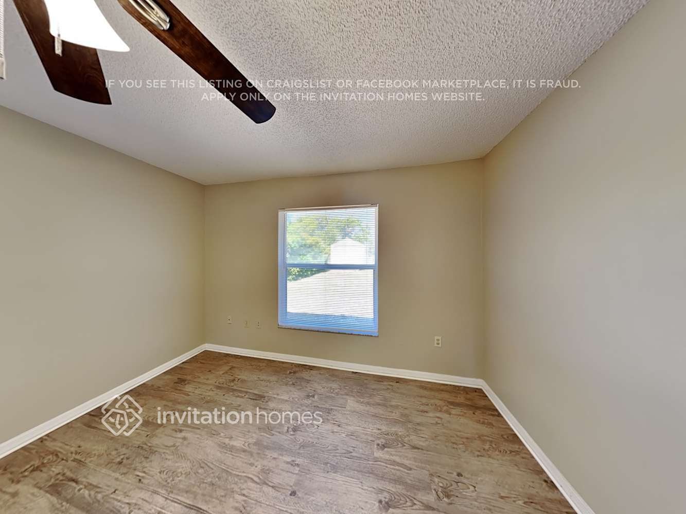 Building Photo - 266 Glenridge Loop N