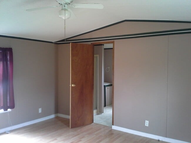 Building Photo - 2614 Bailey Rd