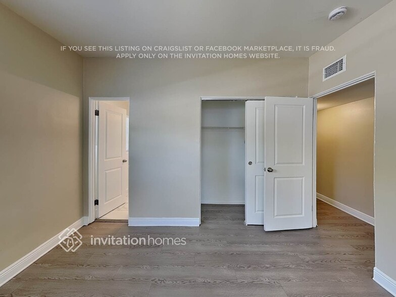 Building Photo - 5218 Grandview Dr