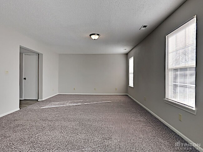 Building Photo - 507 Deer Trail Dr