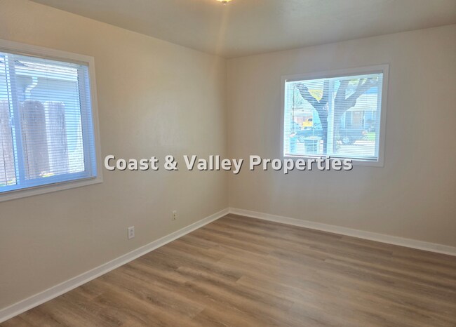Building Photo - Wonderful North Salinas Home for RENT!!!