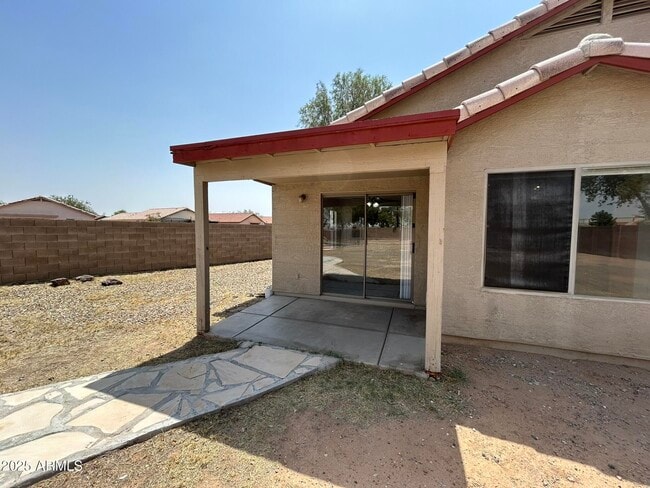 Building Photo - 15070 N 150th Ln