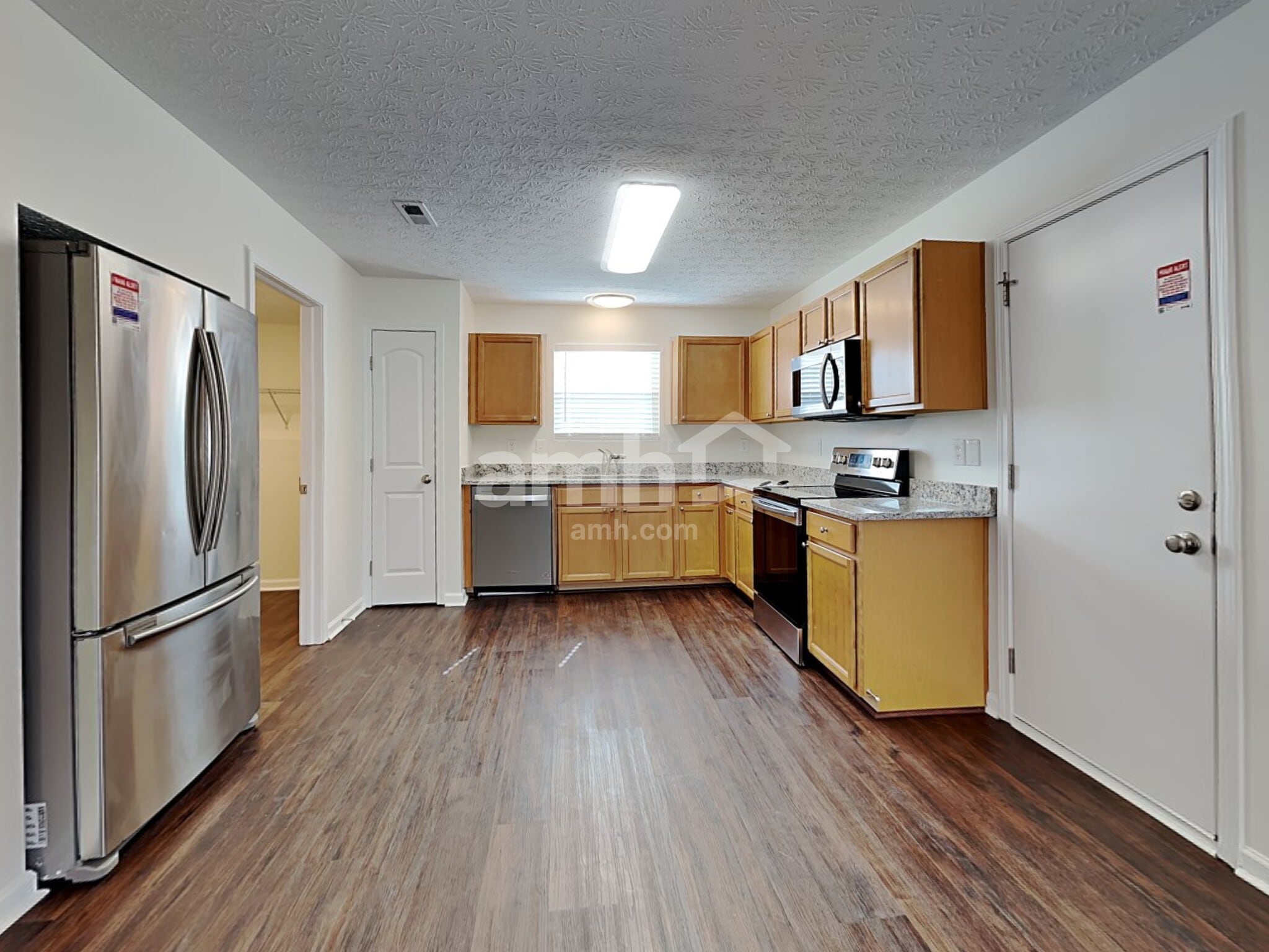 Building Photo - 1395 Ithaca Dr