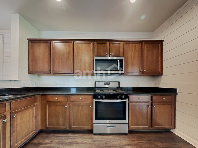 Building Photo - 278 Cameron St