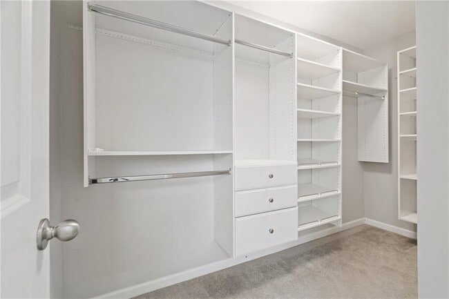 Building Photo - 123 Marlow Dr