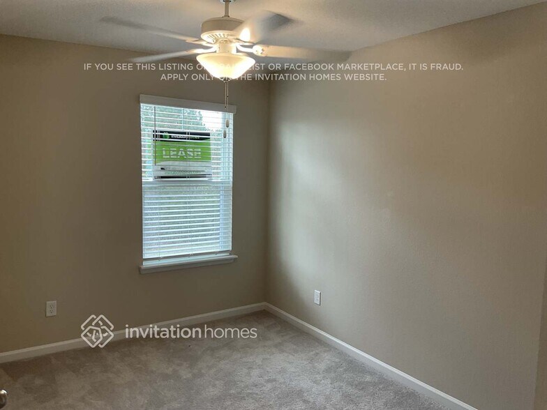 Building Photo - 13219 Shore Grass Dr