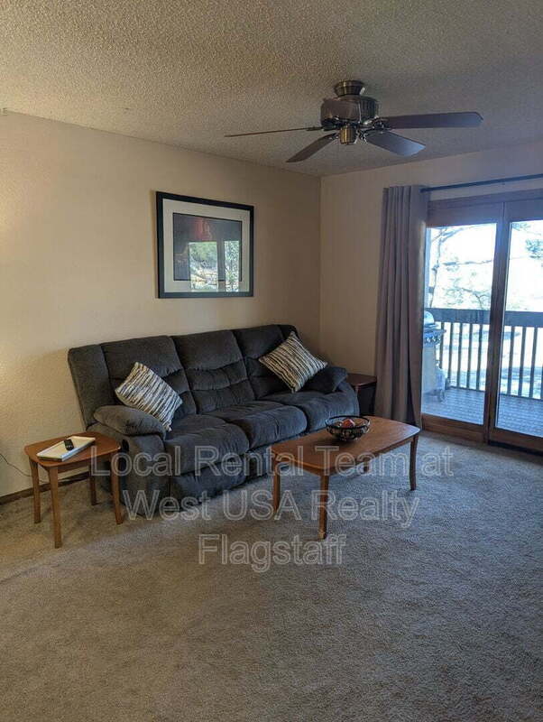 Building Photo - 5701 N Villa Cir