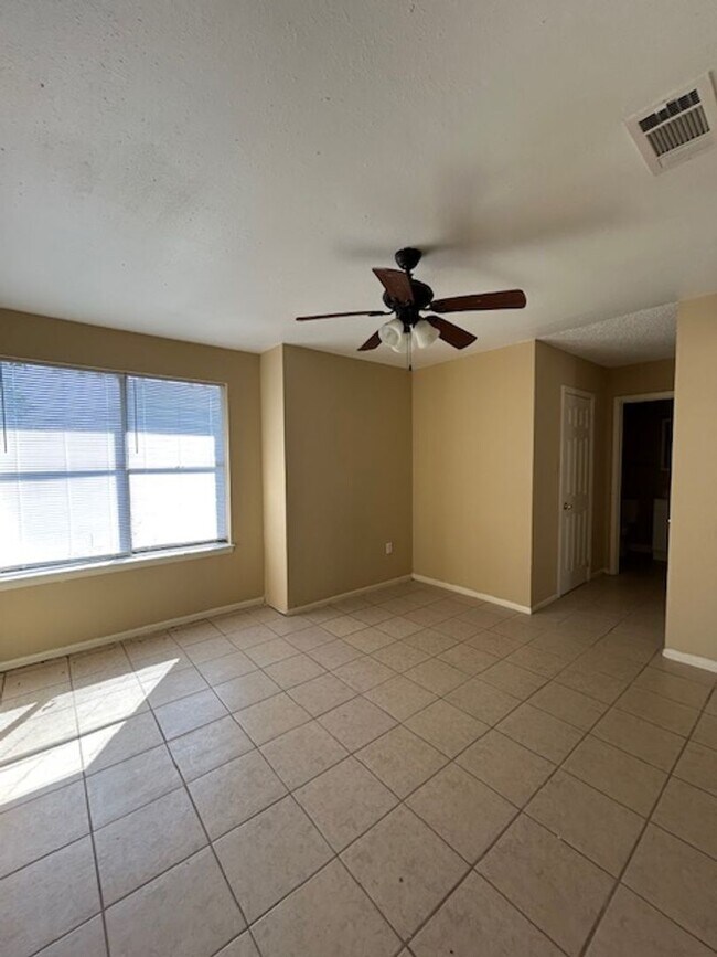 Building Photo - 751 Hammond Manor Dr