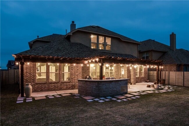 Building Photo - 5 Bed 4 Bath in Argyle's Harvest Community