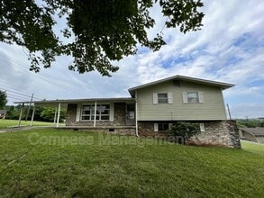 Building Photo - 101 Londonderry Rd