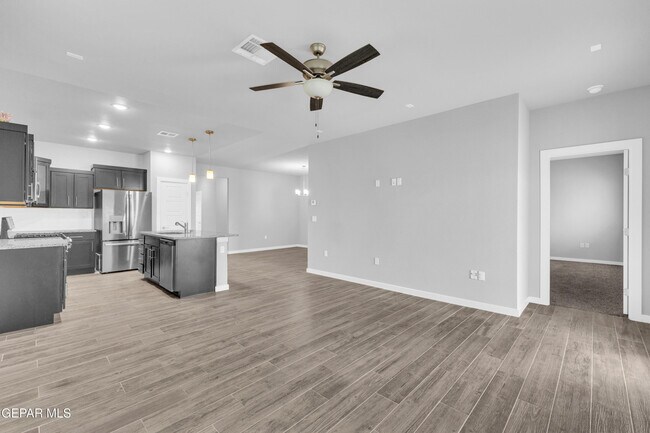 Building Photo - 11364 Santa Barbara