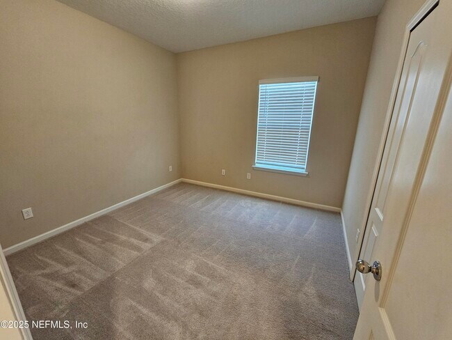 Building Photo - 6864 Crosby Falls Dr