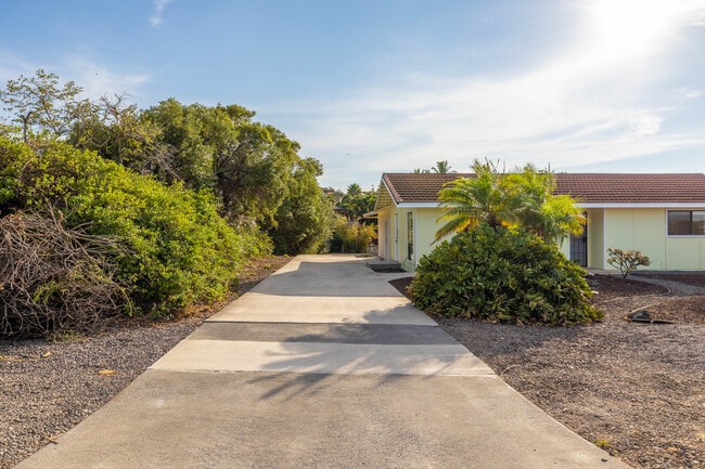 Building Photo - 68-1878-1878 Pau Nani St