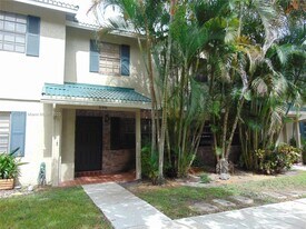 Building Photo - 586 Westree Ln