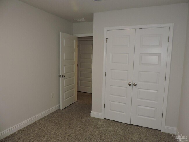 Building Photo - 7170 Village Ln