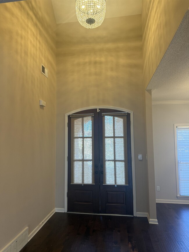 Building Photo - 455 Hunters Mill Cove