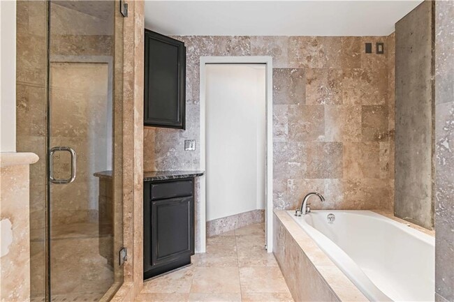 Building Photo - 3180 Mathieson Dr NE