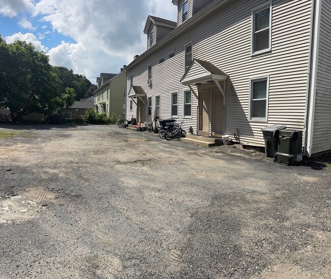 Building Photo - 4018 Church St