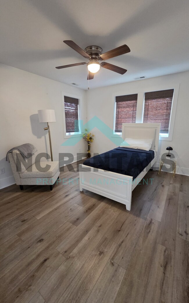 Building Photo - 1501 E Jones St